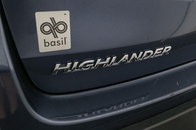 used 2019 Toyota Highlander car, priced at $28,999