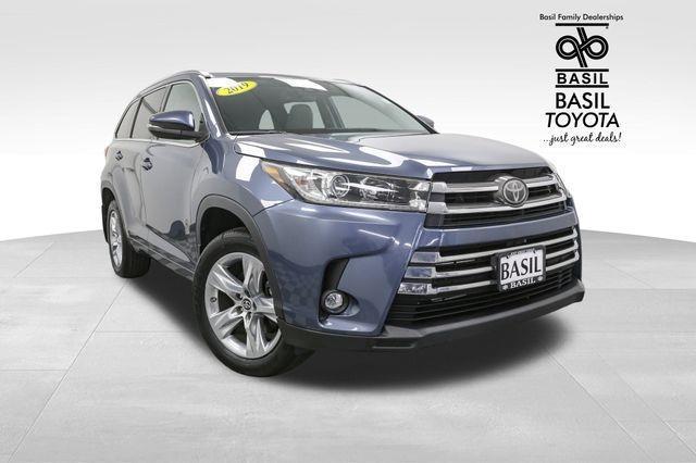 used 2019 Toyota Highlander car, priced at $28,999