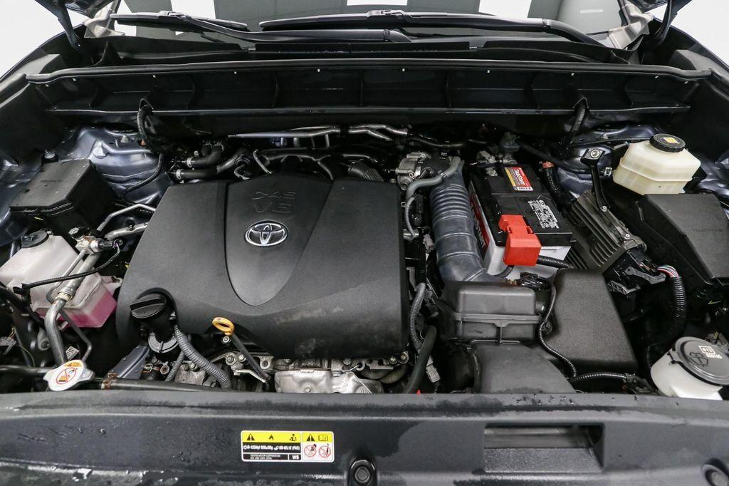 used 2021 Toyota Highlander car