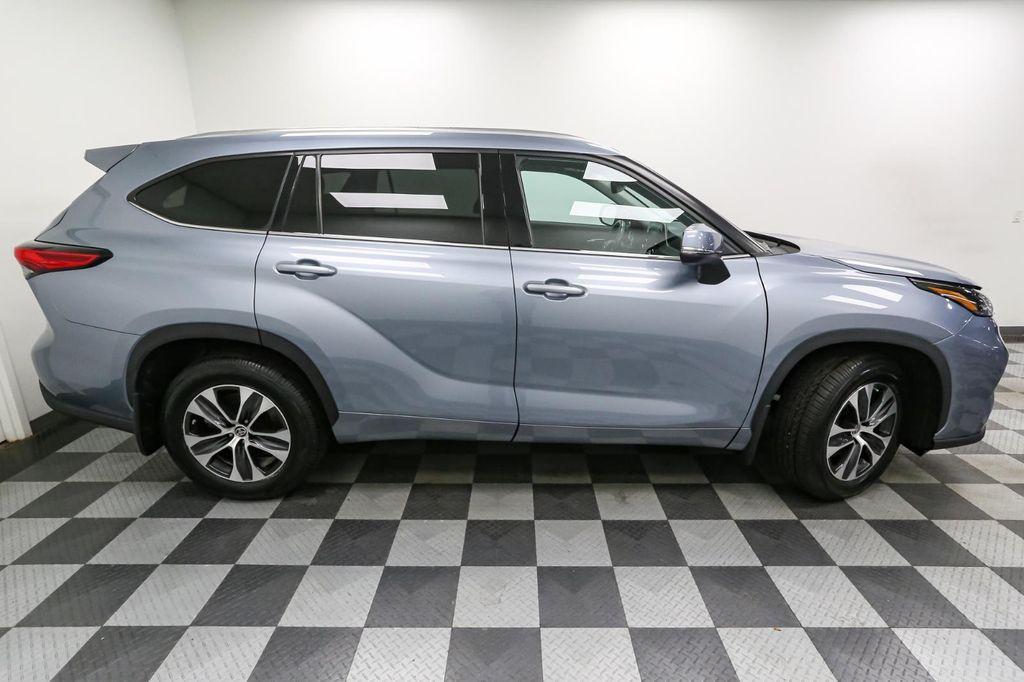 used 2021 Toyota Highlander car