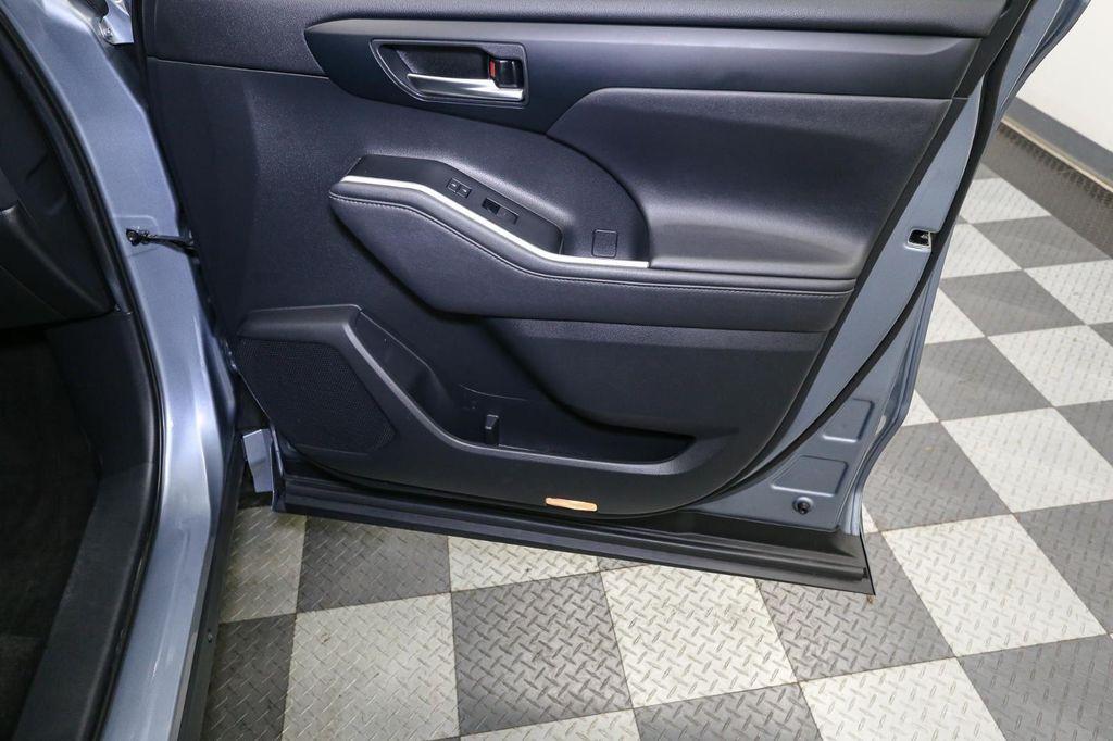 used 2021 Toyota Highlander car