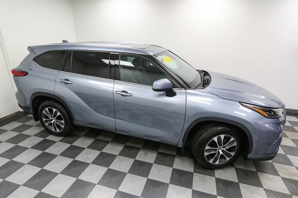 used 2021 Toyota Highlander car