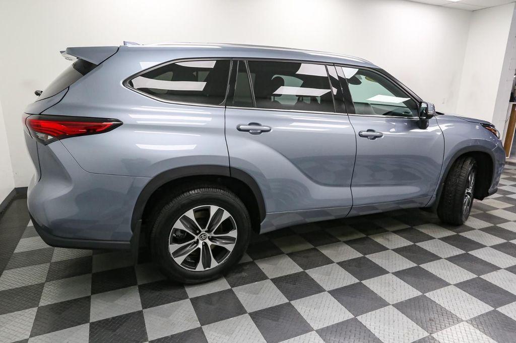 used 2021 Toyota Highlander car