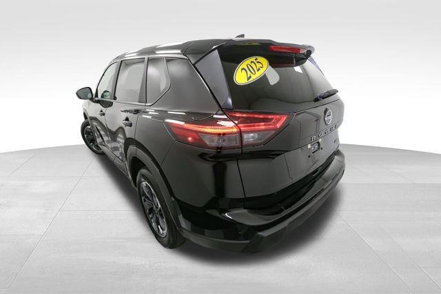 used 2025 Nissan Rogue car, priced at $26,224