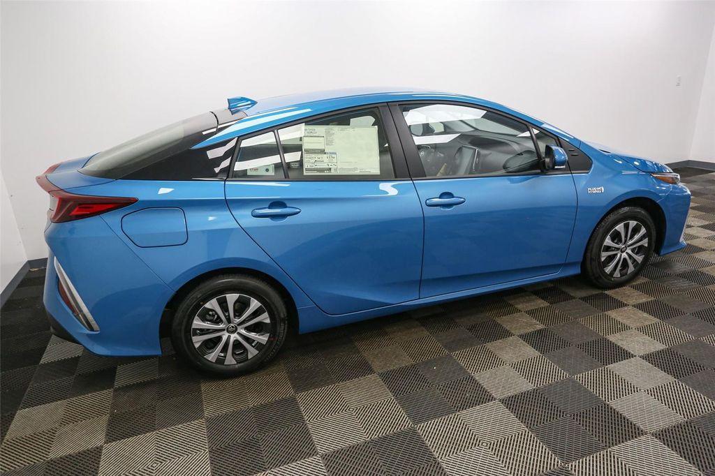 new 2022 Toyota Prius Prime car