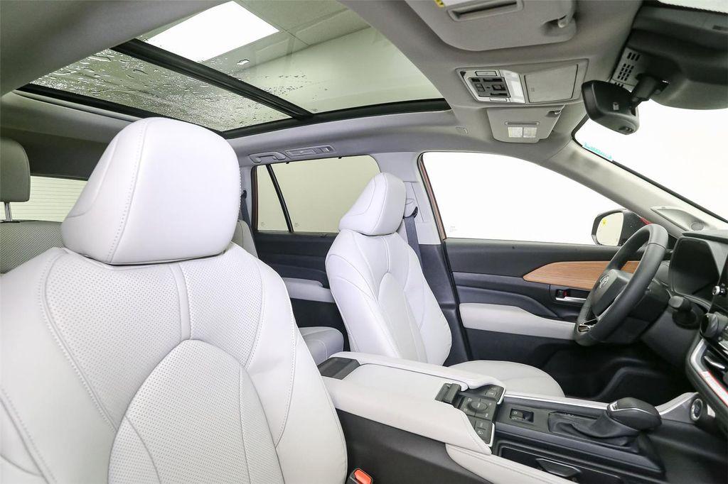 new 2026 Toyota Grand Highlander car, priced at $55,093