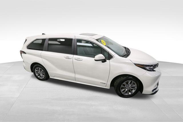 used 2021 Toyota Sienna car, priced at $35,758