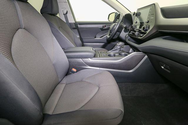 used 2022 Toyota Highlander car, priced at $34,901