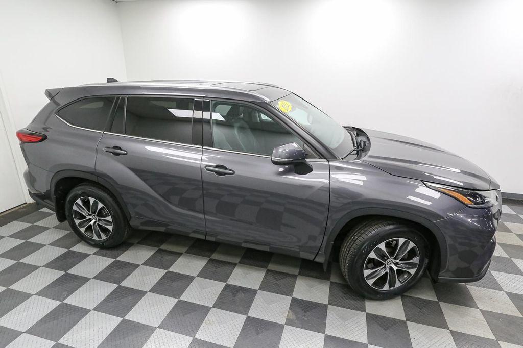 used 2021 Toyota Highlander car, priced at $30,999