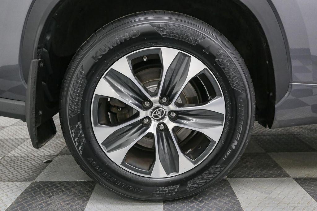 used 2021 Toyota Highlander car, priced at $30,999