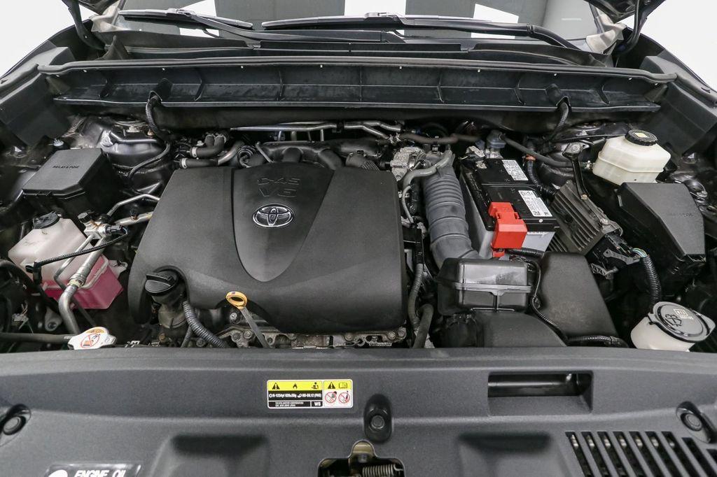 used 2021 Toyota Highlander car, priced at $30,999