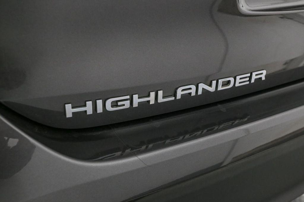 used 2021 Toyota Highlander car, priced at $30,999