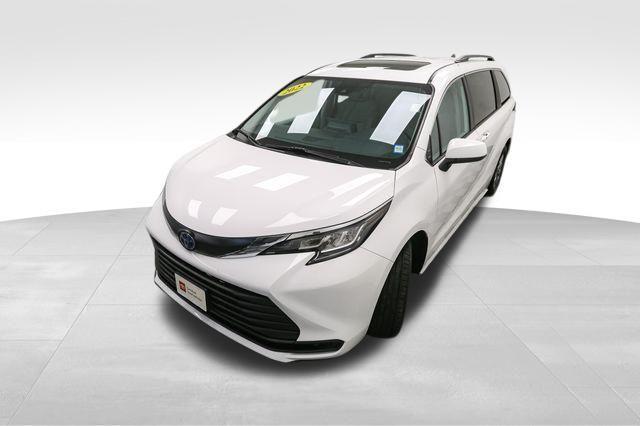 used 2022 Toyota Sienna car, priced at $37,499