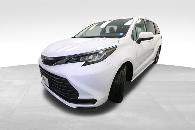 used 2022 Toyota Sienna car, priced at $37,499