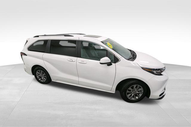 used 2022 Toyota Sienna car, priced at $37,499