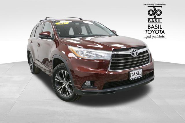 used 2016 Toyota Highlander car, priced at $19,413