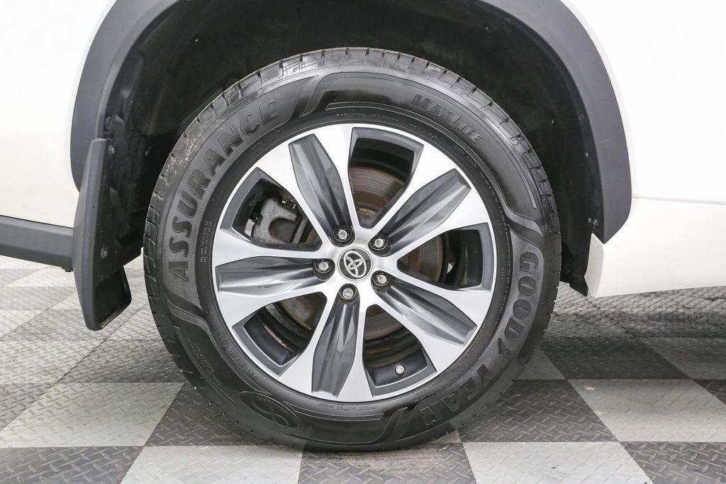 used 2021 Toyota Highlander car