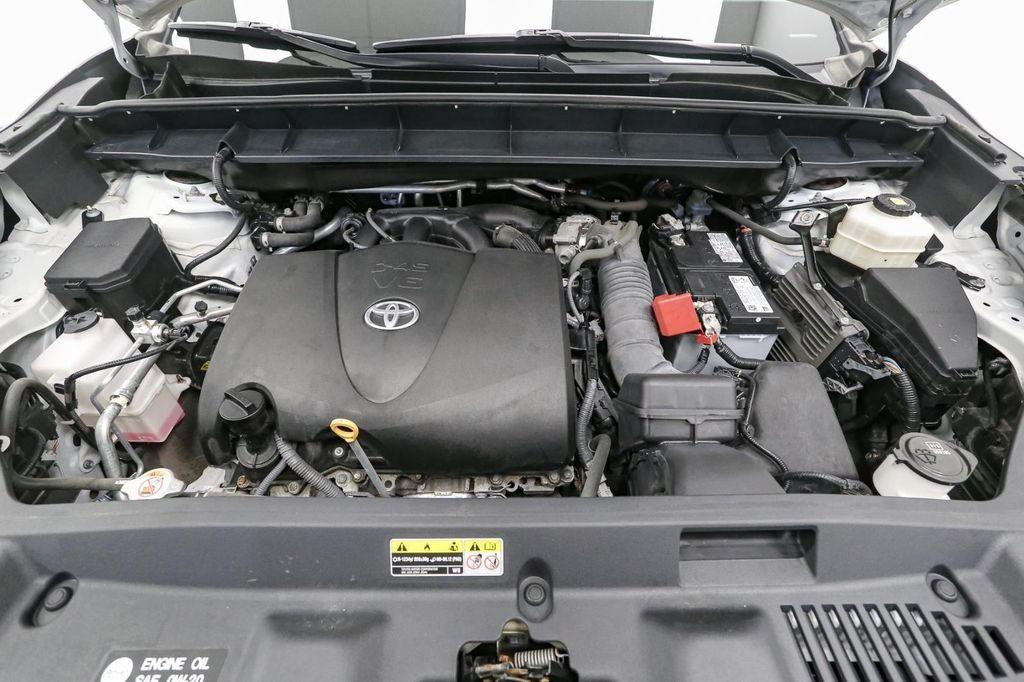 used 2021 Toyota Highlander car