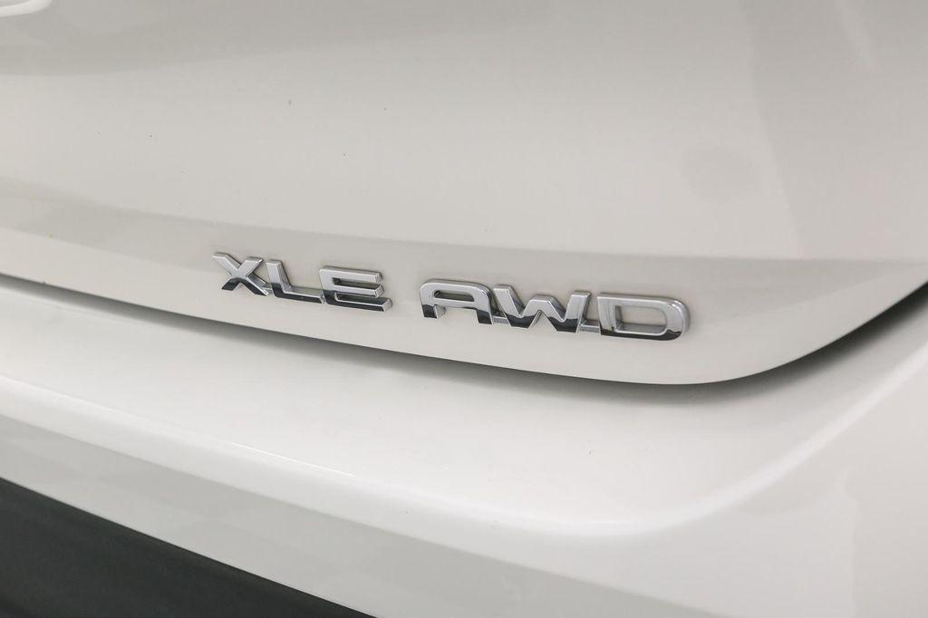 used 2021 Toyota Highlander car