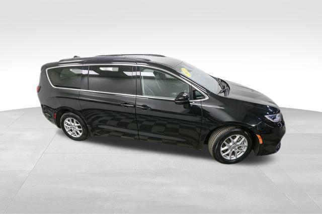 used 2022 Chrysler Pacifica car, priced at $22,692