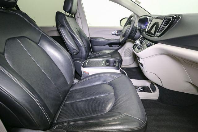 used 2022 Chrysler Pacifica car, priced at $22,692