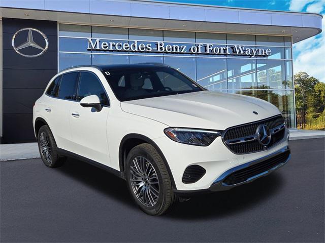new 2025 Mercedes-Benz GLC 300 car, priced at $58,295