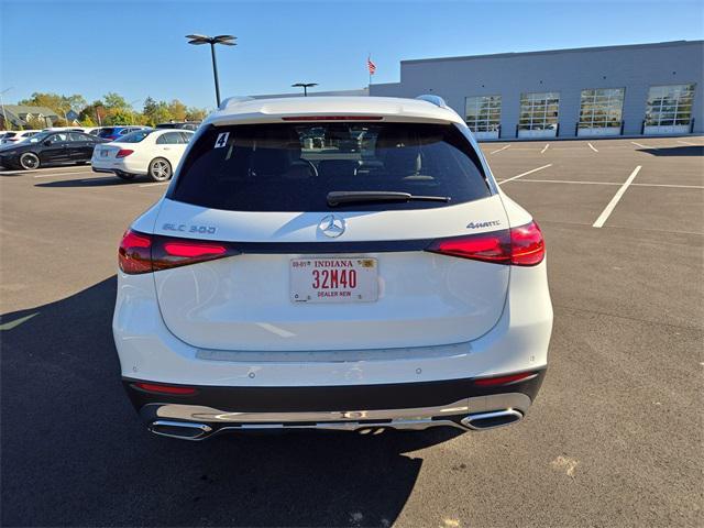new 2025 Mercedes-Benz GLC 300 car, priced at $58,295