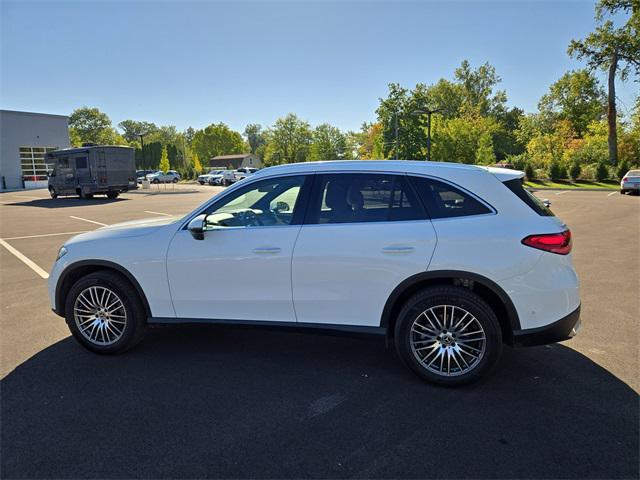 new 2025 Mercedes-Benz GLC 300 car, priced at $58,295