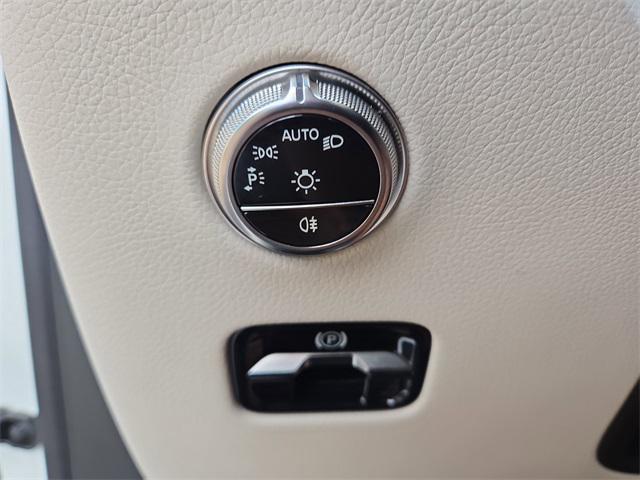 new 2026 Mercedes-Benz GLC 300 car