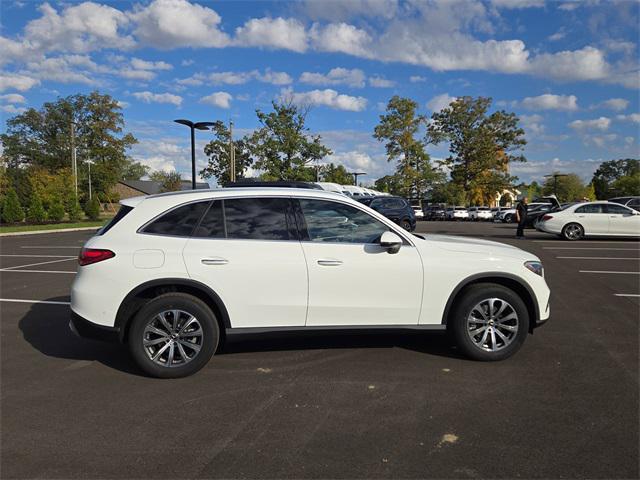 new 2026 Mercedes-Benz GLC 300 car