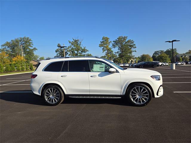 new 2025 Mercedes-Benz GLS 450 car, priced at $105,890