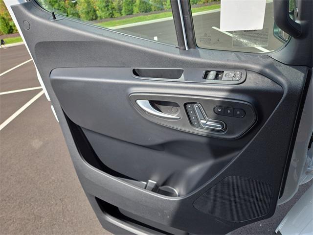 new 2025 Mercedes-Benz Sprinter 2500 car, priced at $72,379