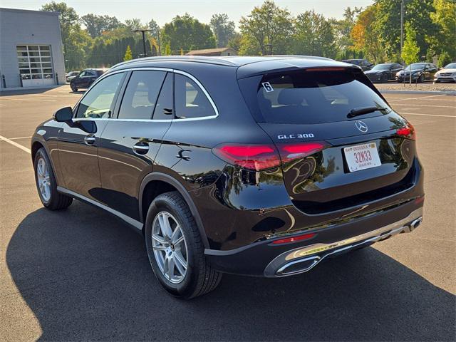 new 2025 Mercedes-Benz GLC 300 car, priced at $56,585