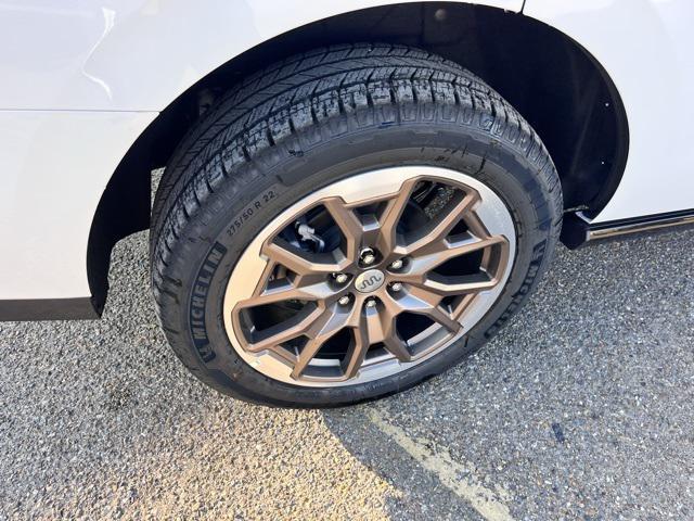 new 2025 Ford Expedition car, priced at $88,335