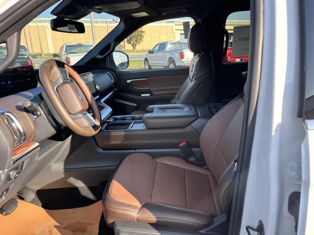 new 2025 Ford Expedition car, priced at $88,335