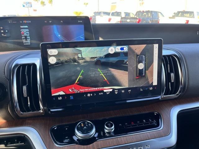 new 2025 Ford Expedition car, priced at $88,335