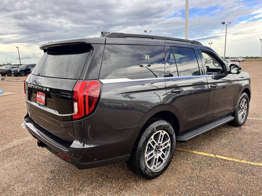 new 2025 Ford Expedition car, priced at $70,665