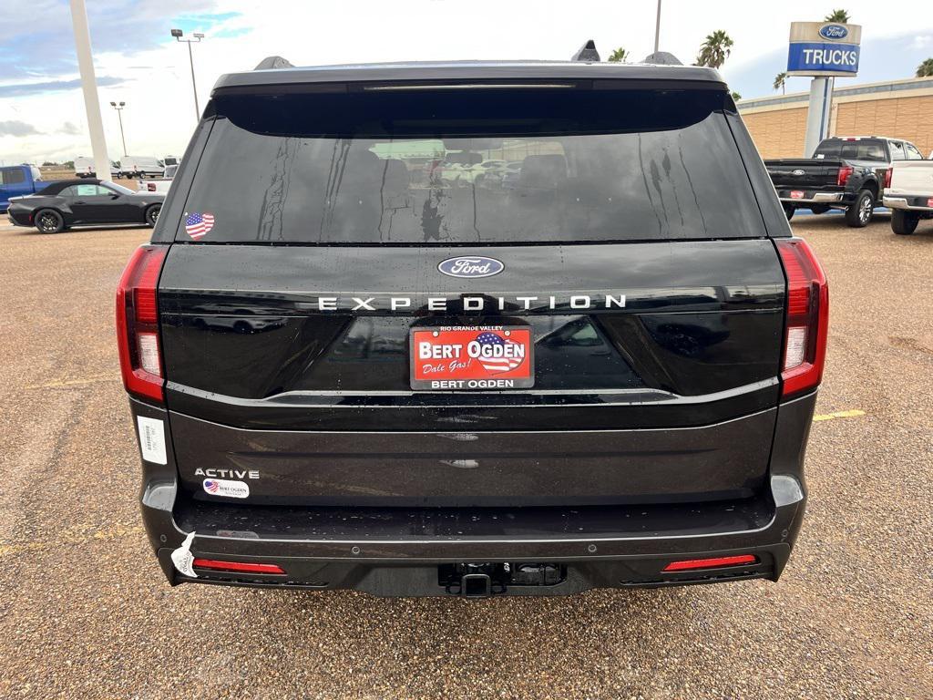 new 2025 Ford Expedition car, priced at $70,665