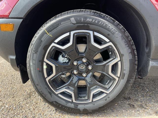 new 2025 Ford Bronco Sport car, priced at $38,585