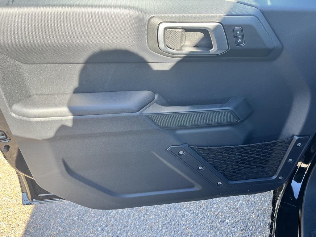 new 2025 Ford Bronco car, priced at $45,470