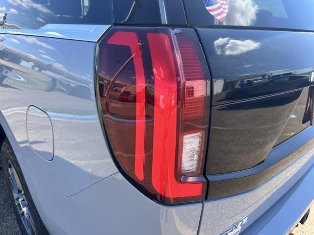 new 2025 Ford Expedition car, priced at $74,580