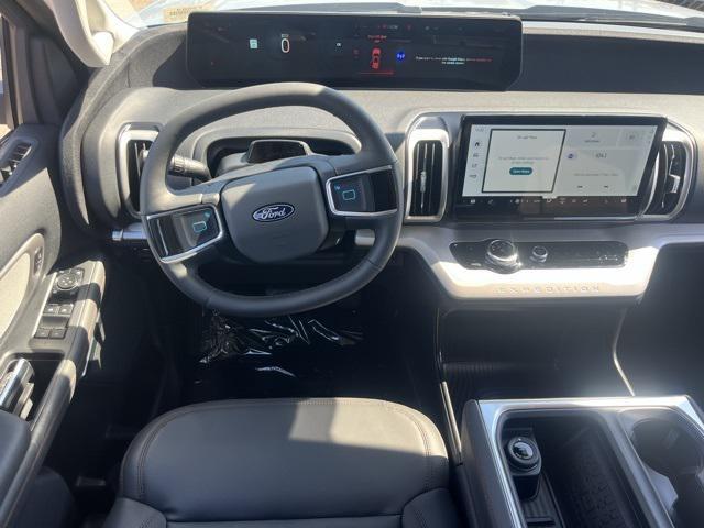 new 2025 Ford Expedition car, priced at $74,580