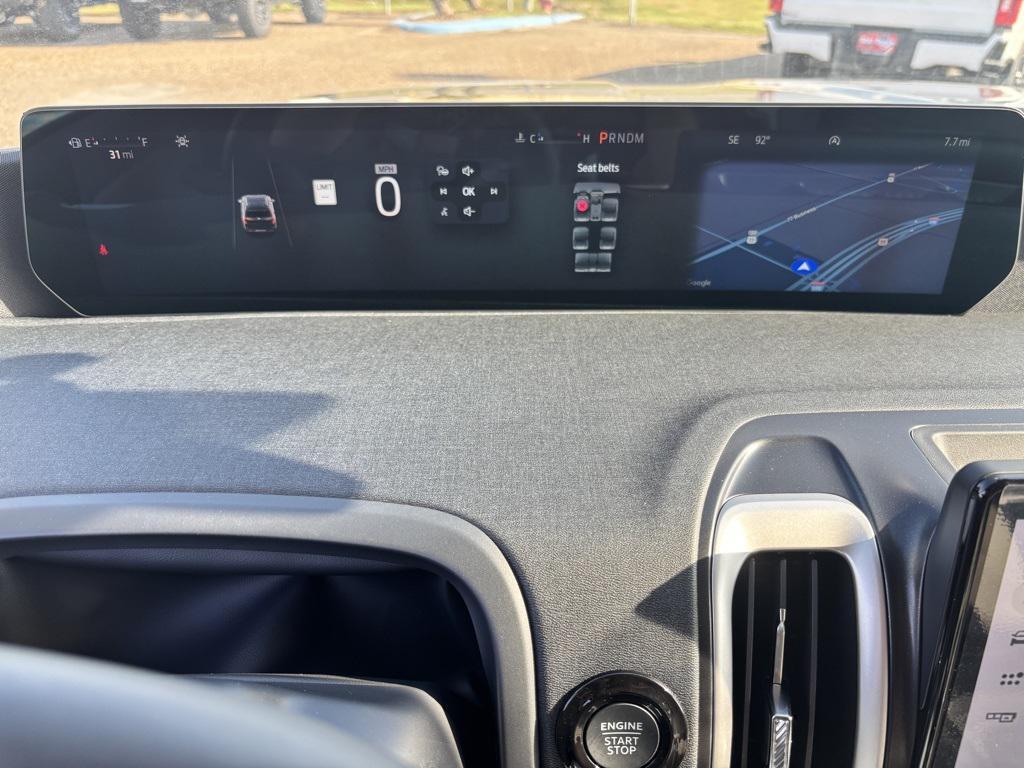 new 2025 Ford Expedition car, priced at $71,080