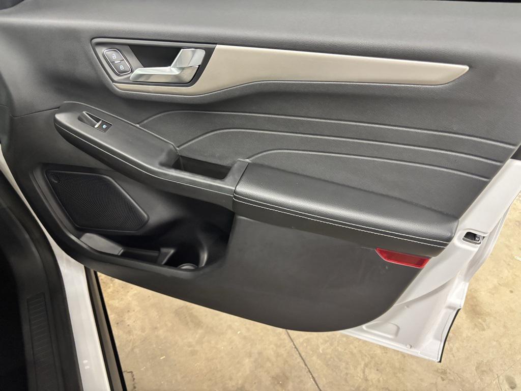 used 2022 Ford Escape car, priced at $20,407