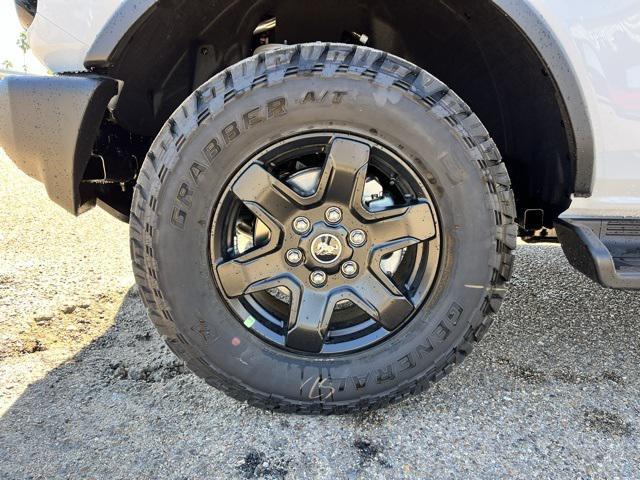 new 2025 Ford Bronco car, priced at $51,425