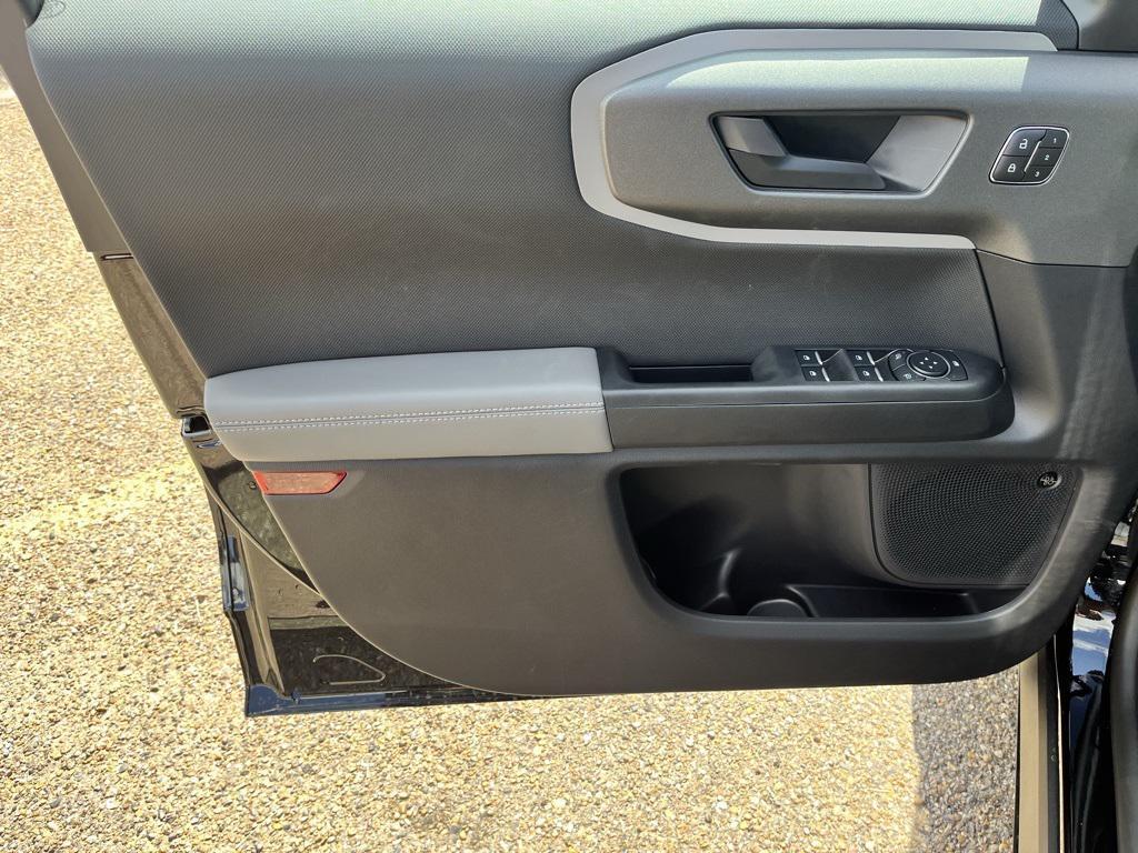 new 2025 Ford Bronco Sport car, priced at $41,105