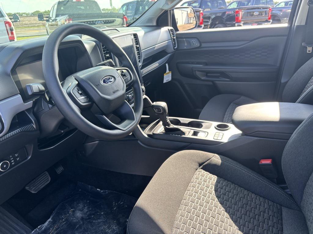 new 2025 Ford Ranger car, priced at $33,925
