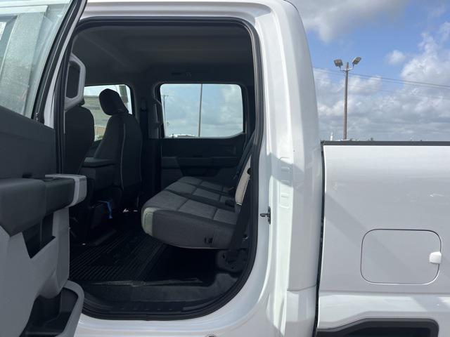 new 2025 Ford F-250 car, priced at $67,425
