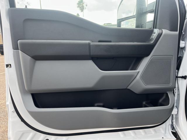 new 2025 Ford F-250 car, priced at $67,425