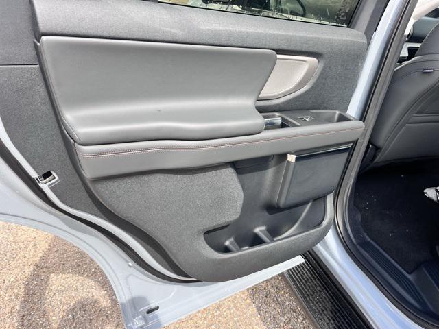 new 2025 Ford Expedition car, priced at $71,740